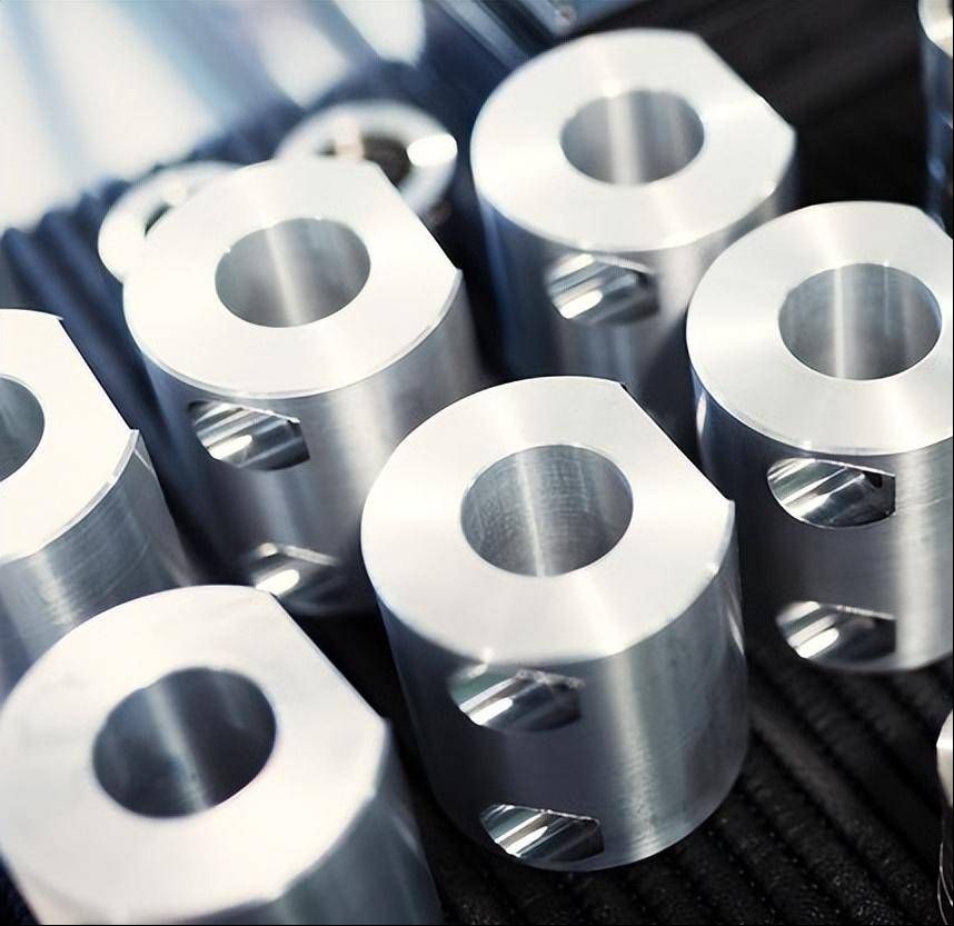 Haozhifeng Machinery: 하드웨어 대외 무역에 깊이 관여